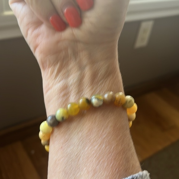 Yellow Opal Stretch Crystal Bracelet 8mm Beads - Picture 3 of 8